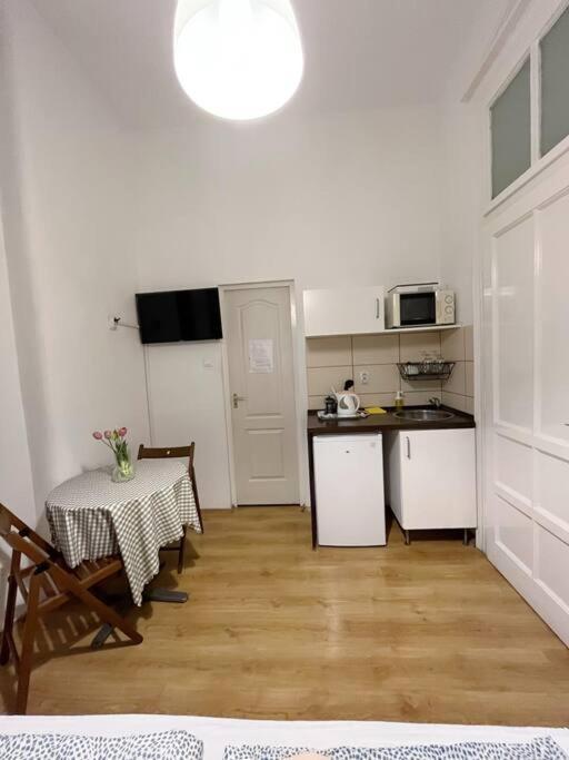 12# Sunflower Cozy Apartment 부다페스트 외부 사진